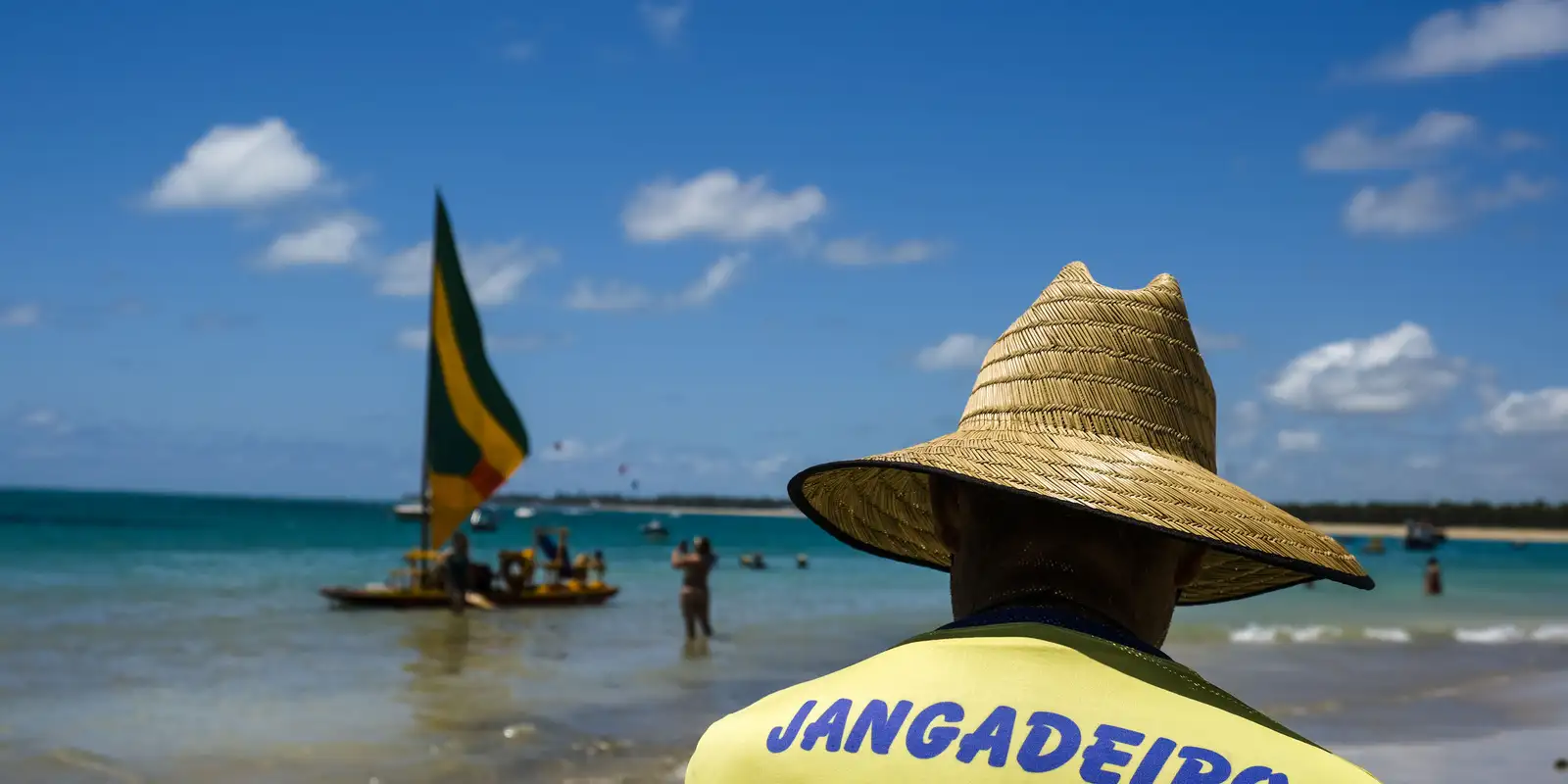 Senado aprova regras para empresas que prestam serviços a turistas