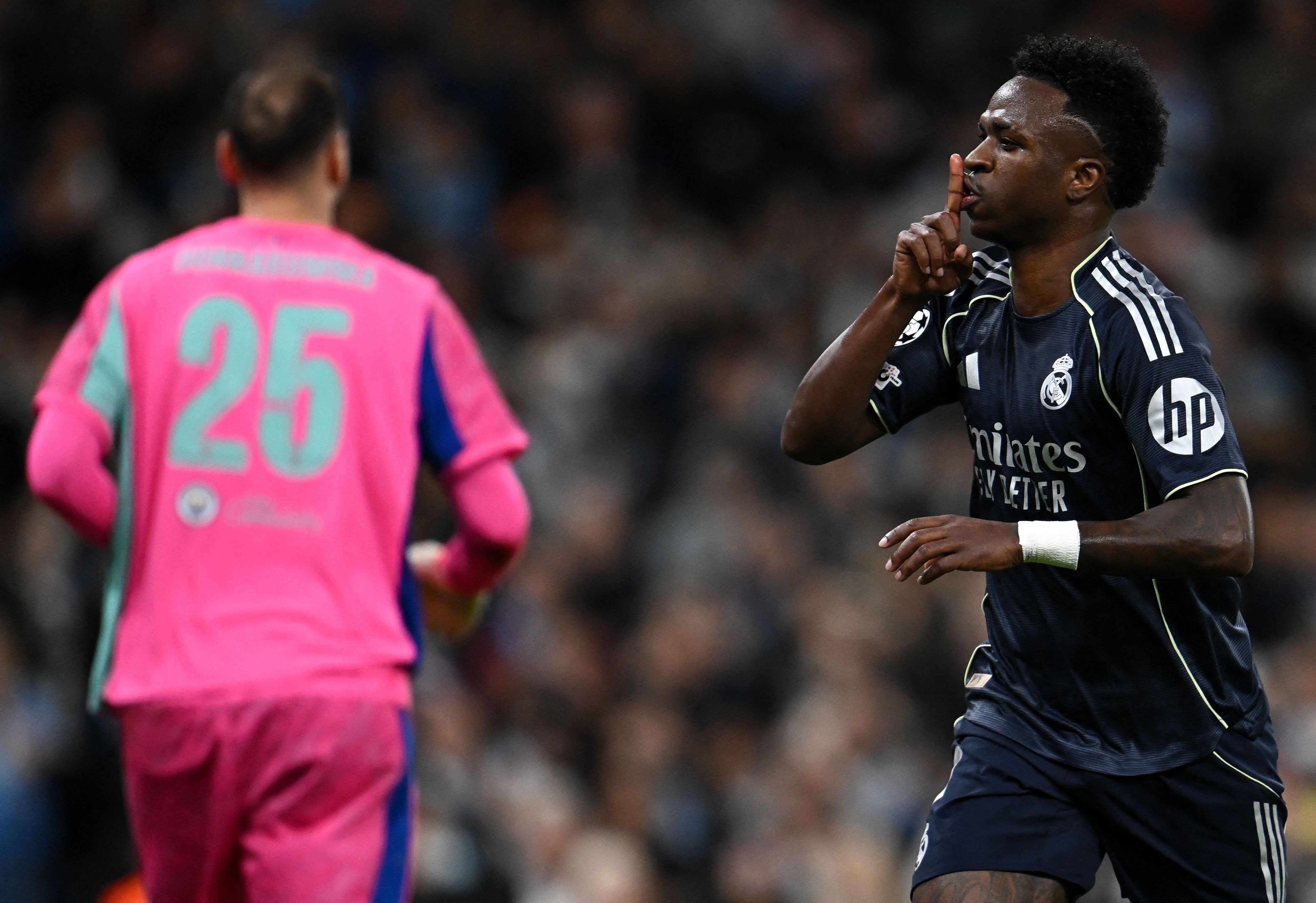 Jornal espanhol exalta Vinicius Jr após atuação decisiva contra o City: 'Sr. Champions'