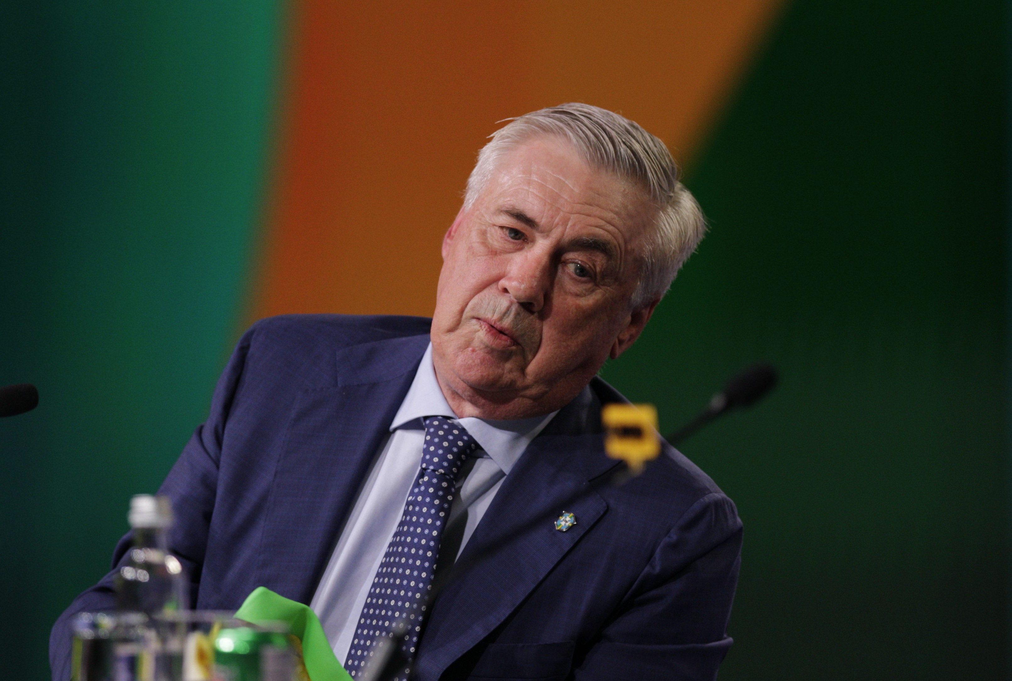 Ancelotti assistirá a Athletico-PR e Flamengo in loco, sua primeira vez em Curitiba, na véspera da convocação